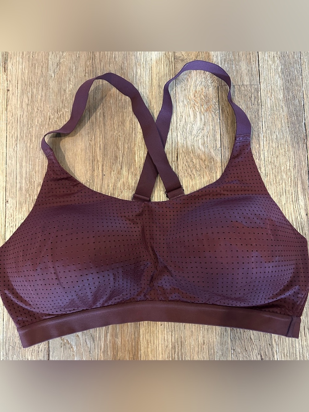 Victoria's Secret VSX 38C Lightweight Mesh Sports Bra in Brown Burgundy